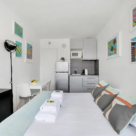 Appartement Bright With Balcony - 2p- Eiffel Tower View *