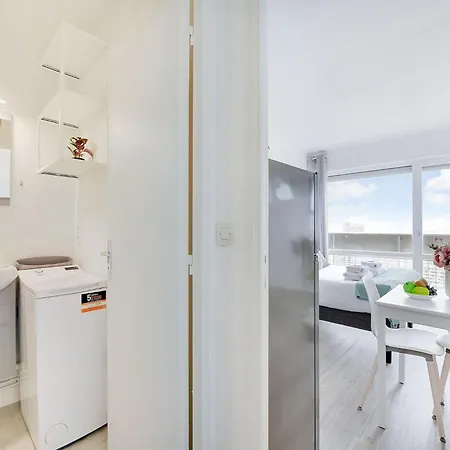 Bright With Balcony - 2p- Eiffel Tower View