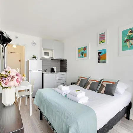 Bright With Balcony - 2p- Eiffel Tower View Apartamento *